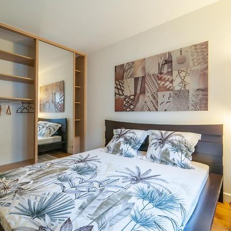 Appartamento Havre De Paix - Appt Avec Terrasse Courbevoie Esterno foto