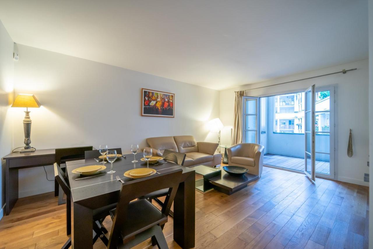 Appartamento Havre De Paix - Appt Avec Terrasse Courbevoie Esterno foto