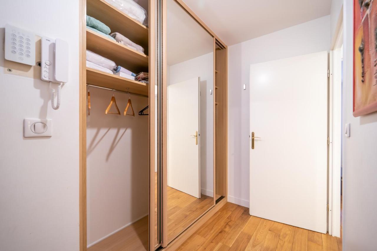Appartamento Havre De Paix - Appt Avec Terrasse Courbevoie Esterno foto